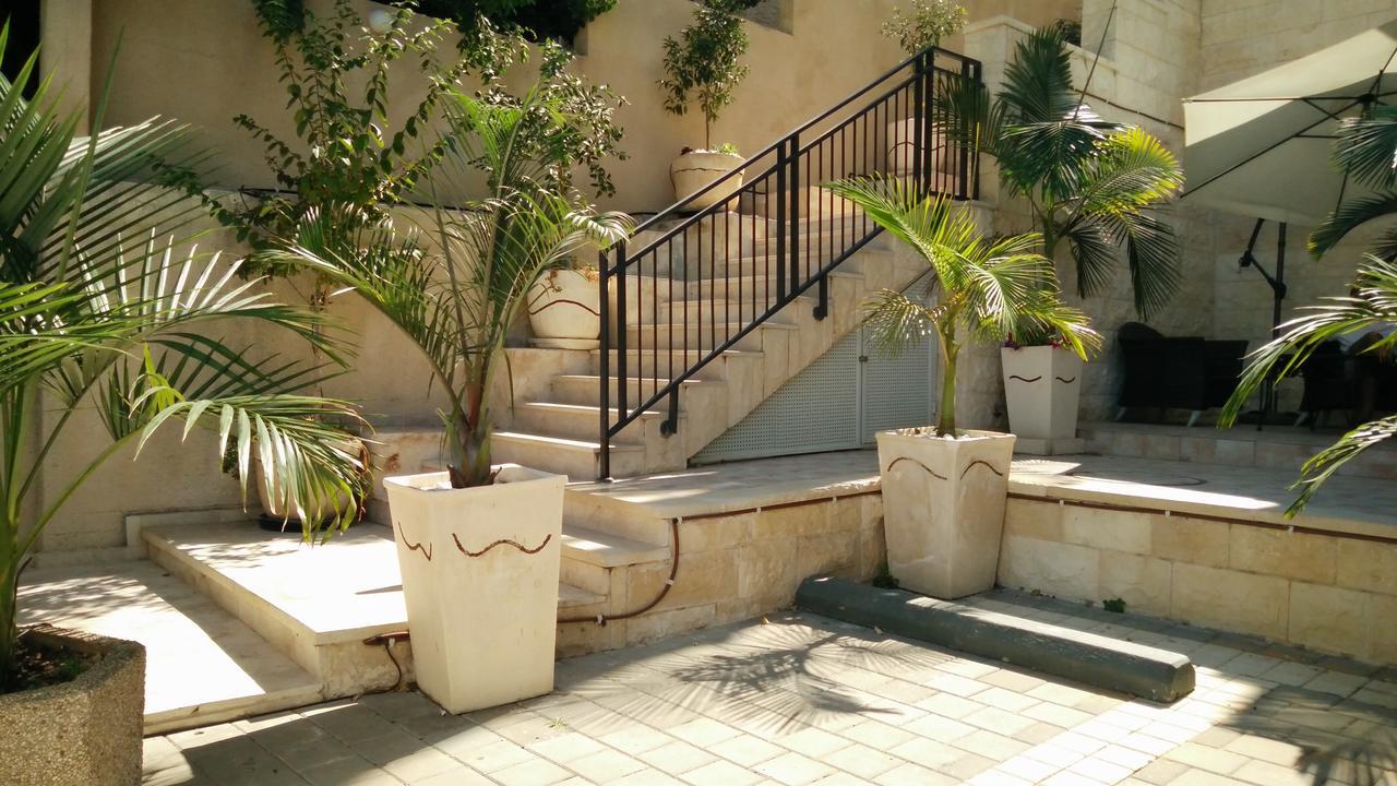 Casa De Aharon Apartments Haifa Exterior foto