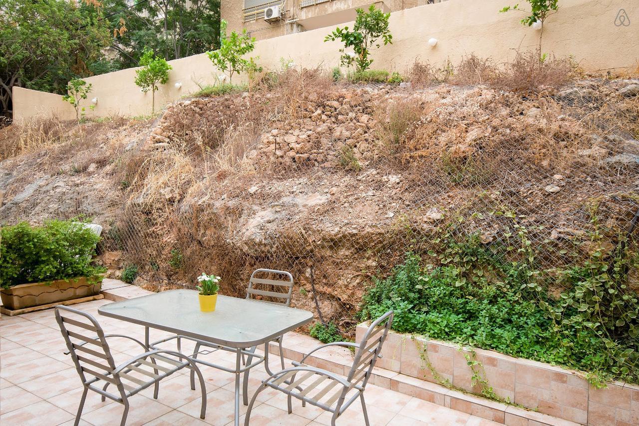 Casa De Aharon Apartments Haifa Exterior foto